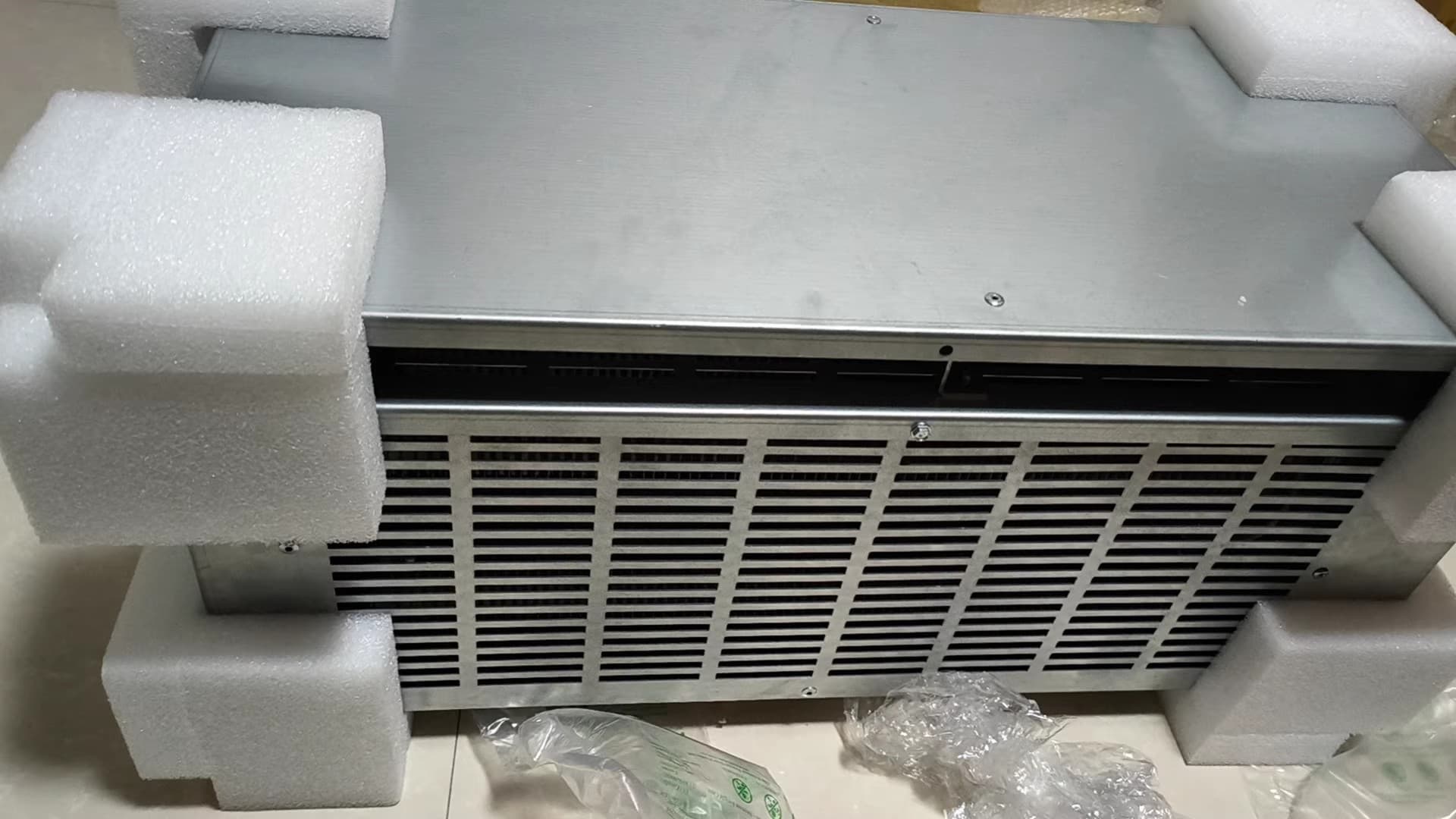 2198-R127 Kinetix 5700 szervo, vadonatúj és eredeti Gyors szállítás