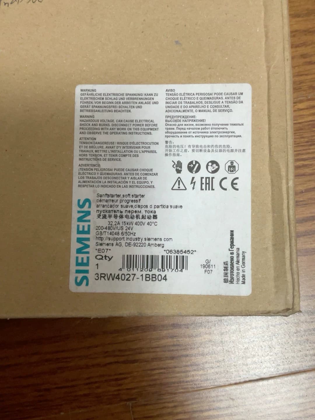 Vadonatúj, eredeti, gyárilag közvetlen Siemens 3RW4027-1BB04 lágyindító SIRIUS SOFT STARTER