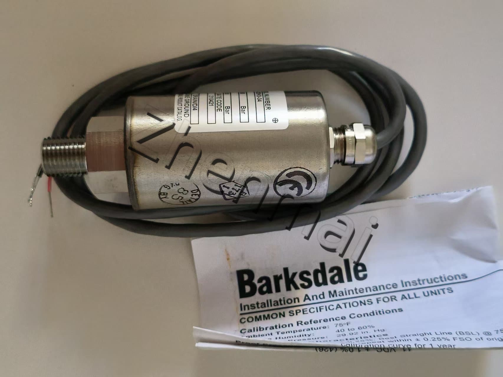 Vadonatúj eredeti Barksdale 425H3-04 Nyomásérzékelő Szintkapcsoló Áramláskapcsoló Nyomáskapcsoló Gyors szállítás
