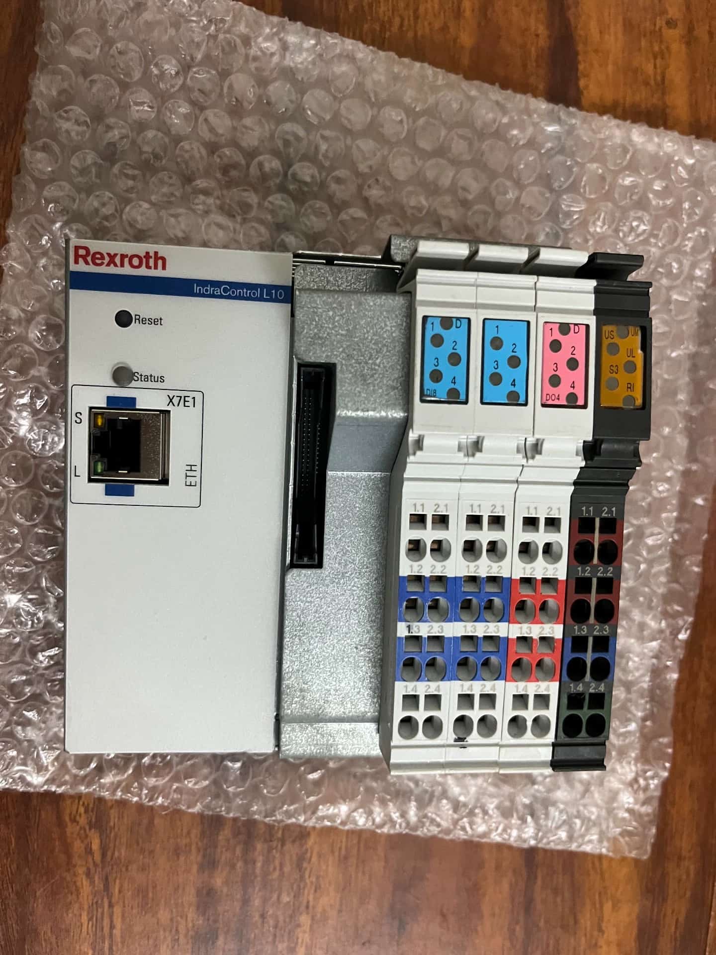 Vadonatúj eredeti Bosch Rexroth szervomotor CML10.1-NN-210-NB-NNNN-NW szervomotor gyors szállítás