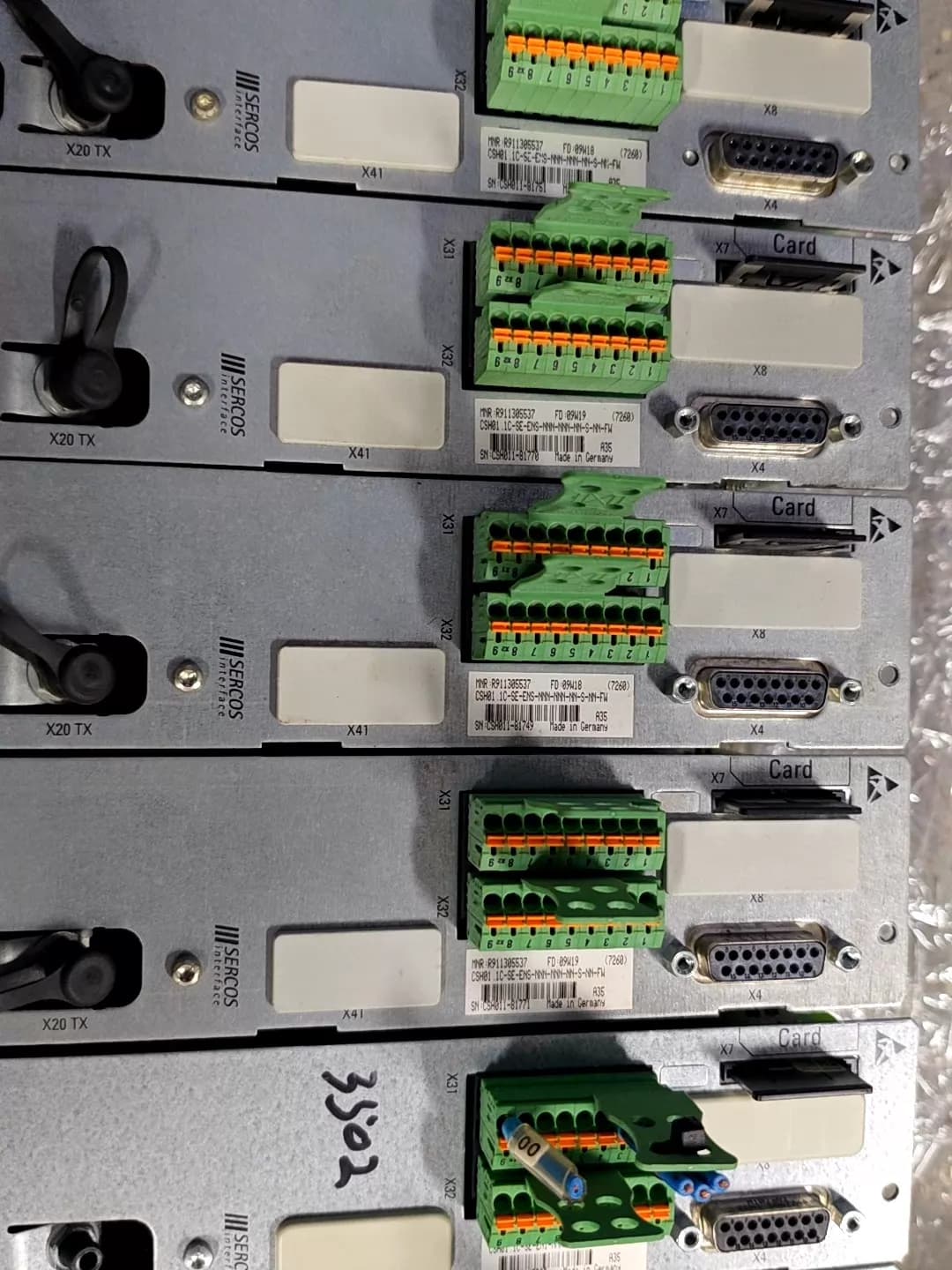 Vadonatúj eredeti Bosch Rexroth szervohajtás CSB01 1C-PB-ENS-NNN-NN-S-NN-FW szervomotor gyors szállítás