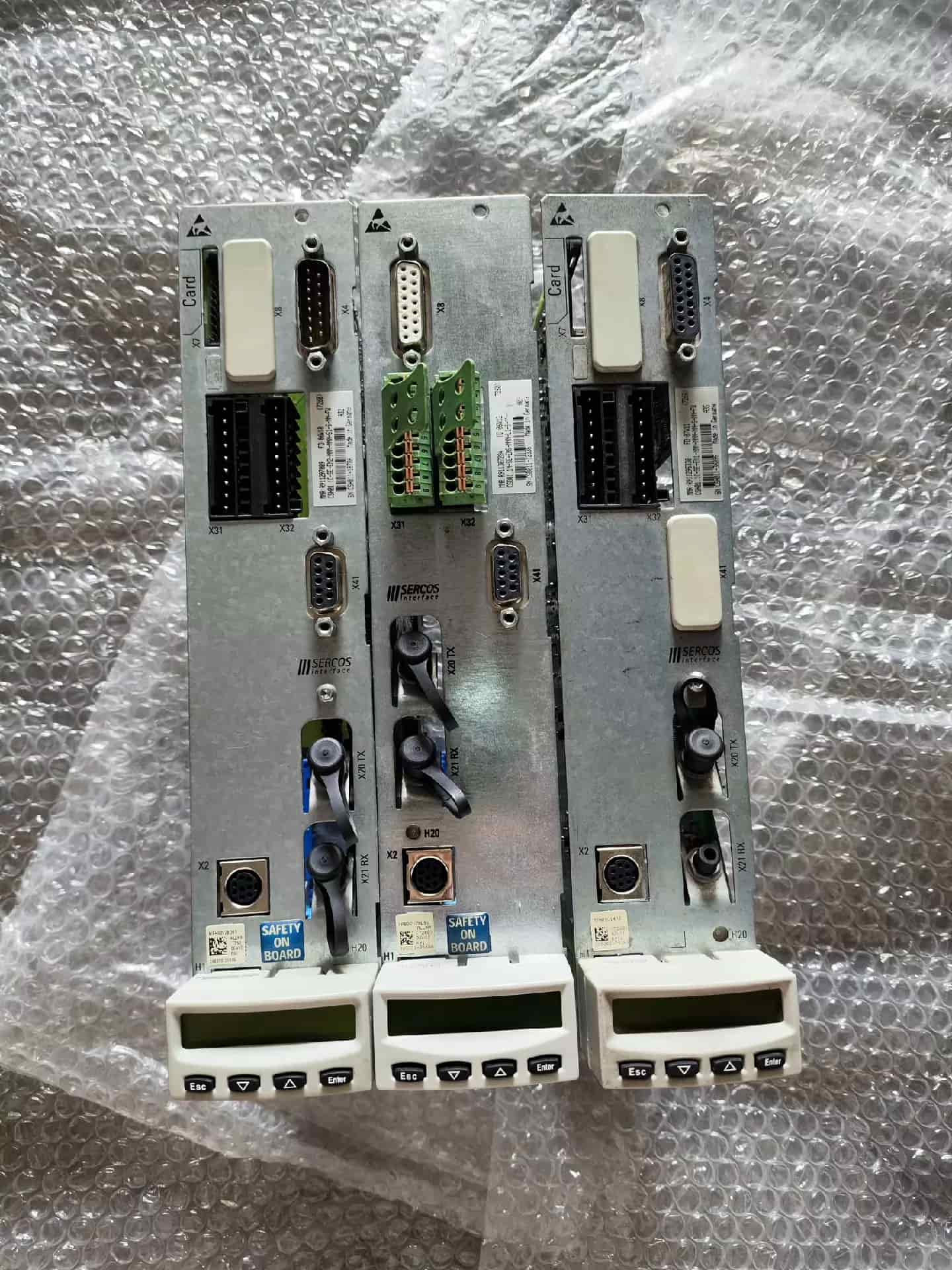 Vadonatúj eredeti Bosch Rexroth szervomotor CSH01.1C-SE-ENS-NNN-NNN-L1-S-NN-FW szervomotor gyors szállítás