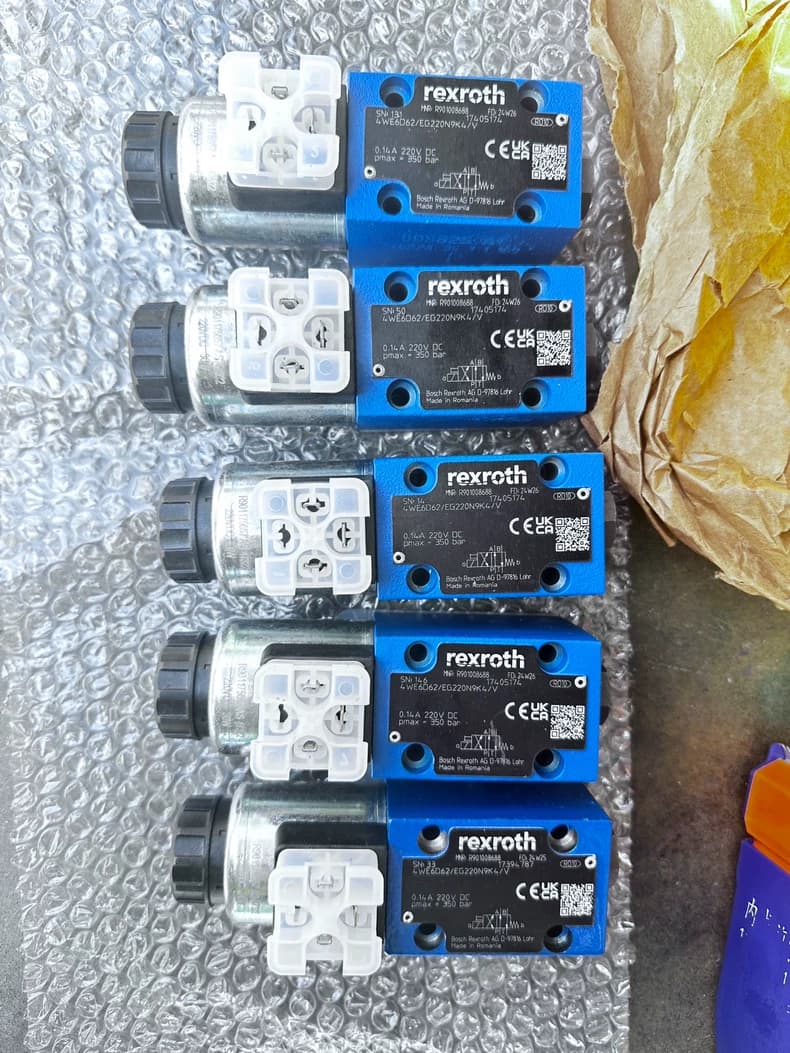 Vadonatúj eredeti Bosch Rexroth szervohajtás DBEE6-2X/315G24K31A1M szervomotor gyors szállítás