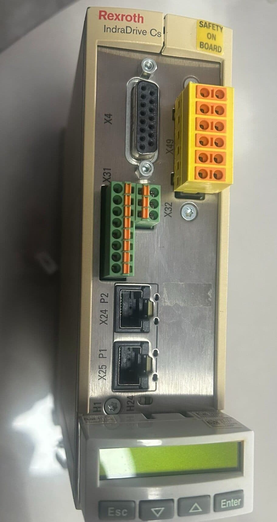 Vadonatúj eredeti Bosch Rexroth szervomotor HCS01.1E-W0008-A-03-B-ET-EC-NN-L3-NN-FW szervomotor gyors szállítás