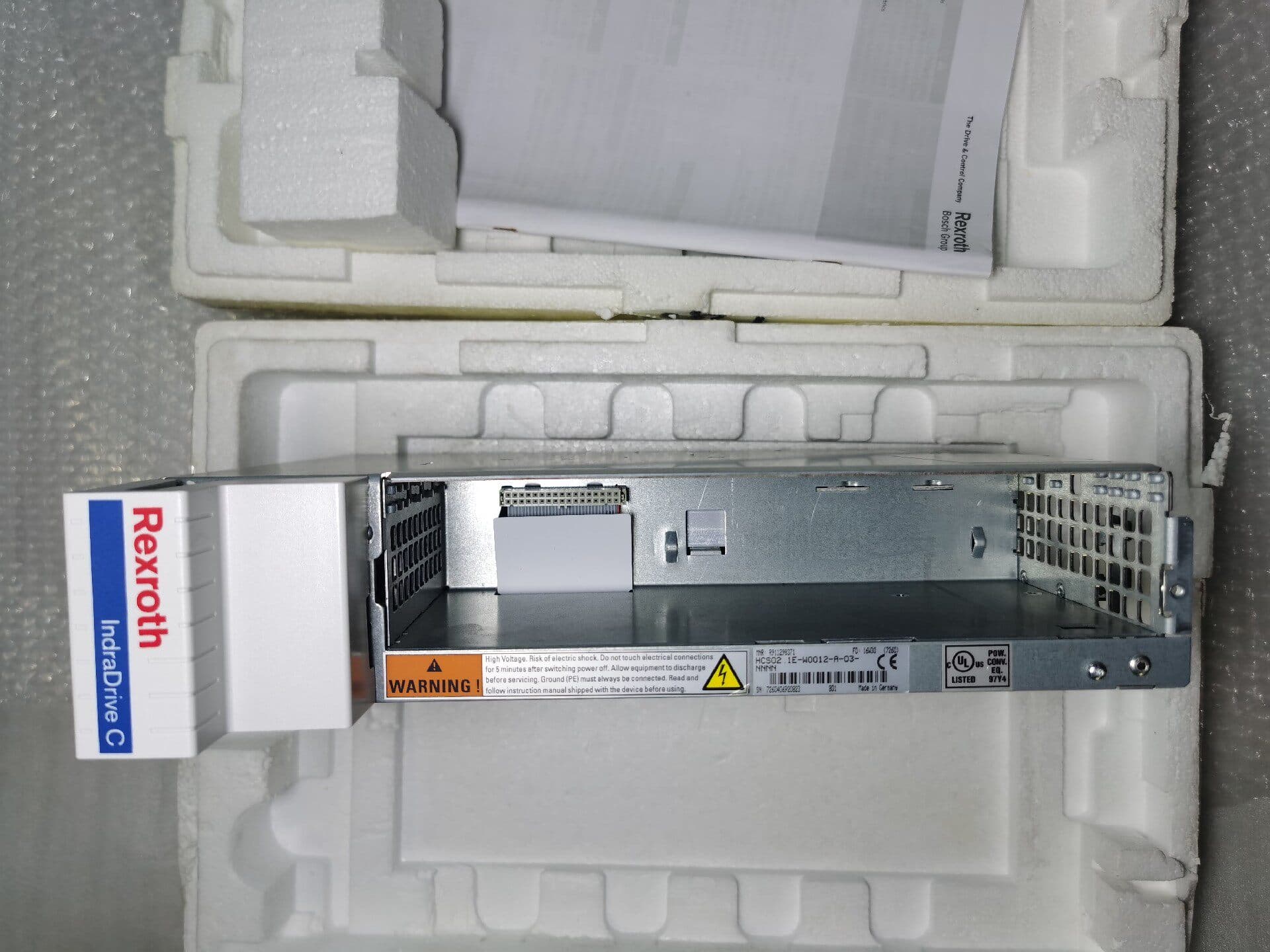 Vadonatúj eredeti Bosch Rexroth szervohajtás HCS02.1E-W0012-A-03-NNNN R911298371 szervomotor gyors szállítás