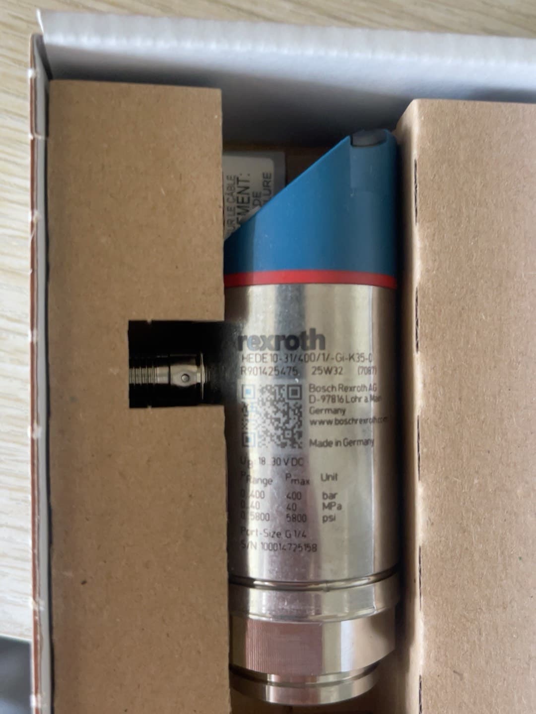 Vadonatúj eredeti Bosch Rexroth szervohajtás nyomásérzékelő HEDE10-3X/250/1/-GI-K35-0 szervomotor gyors szállítás