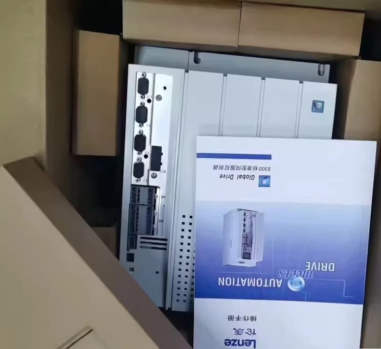 Eredeti új Lenze E94ASHE2024 ipari I/O modul FedEx DHL gyors szállítás