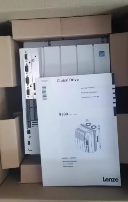 Eredeti új Lenze EVS9323-CSV100 ipari I/O modul FedEx DHL gyors szállítás