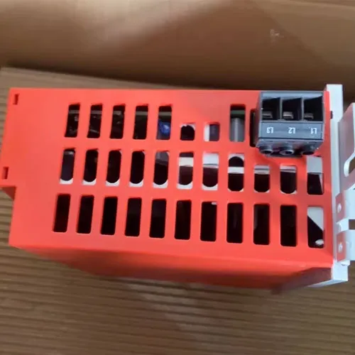 SEW EURODRIVE MC07B0011-5A3-4-00 frekvenciaváltó